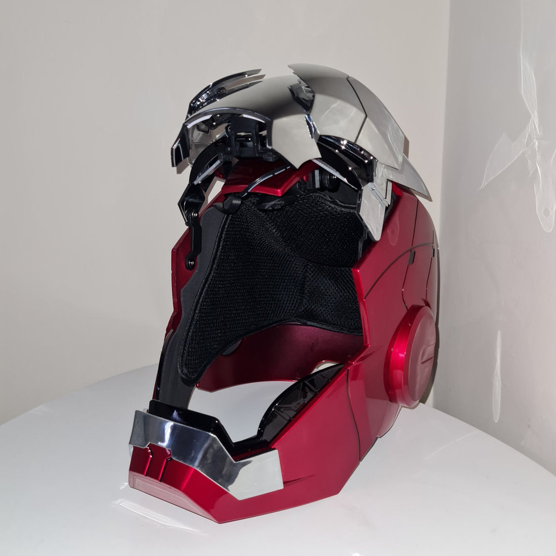 Mastering Voice Controls with the Iron Man MK5 Helmet: A Step-by-Step Guide