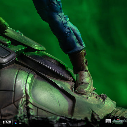 Iron Studios Cyclops Avengers: Doomsday BDS 1/10 statue - hand-painted detail view 6
