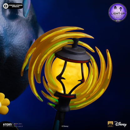 Iron Studios Mickey, Minnie & Pluto's Day at the Park statue - hand-painted detail view 4