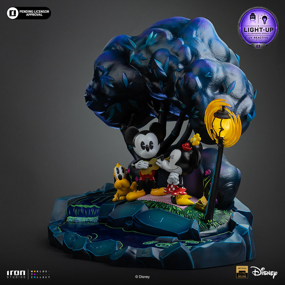 Iron Studios Mickey, Minnie & Pluto's Day at the Park statue - unpainted prototype detail view 2