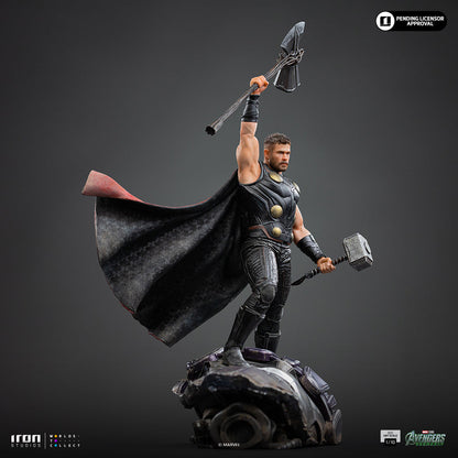 Iron Studios Thor Avengers: Doomsday BDS Art Scale 1/10 statue - unpainted prototype detail view, Mjolnir hammer accessory 6