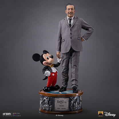 Iron Studios Walt Disney & Mickey Mouse Legacy Replica 1/4 statue - unpainted prototype detail view 1