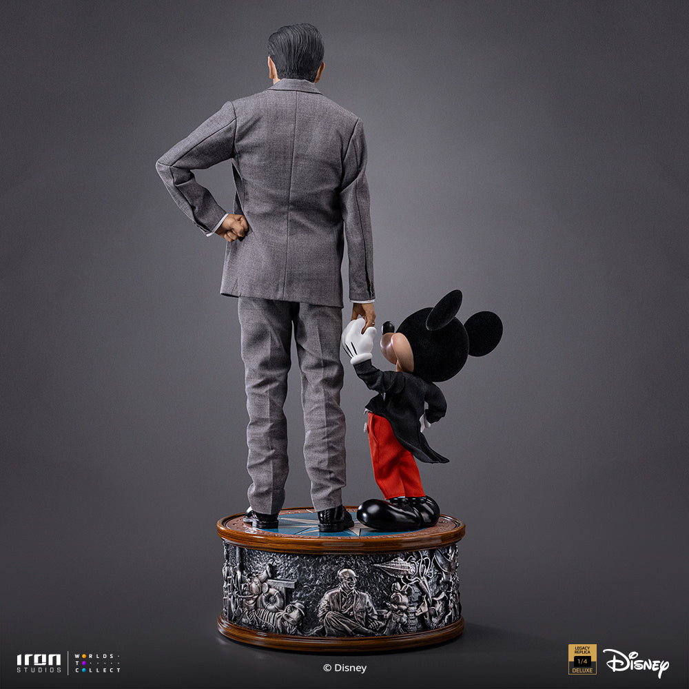 Iron Studios Walt Disney & Mickey Mouse Legacy Replica 1/4 statue - unpainted prototype detail view 3