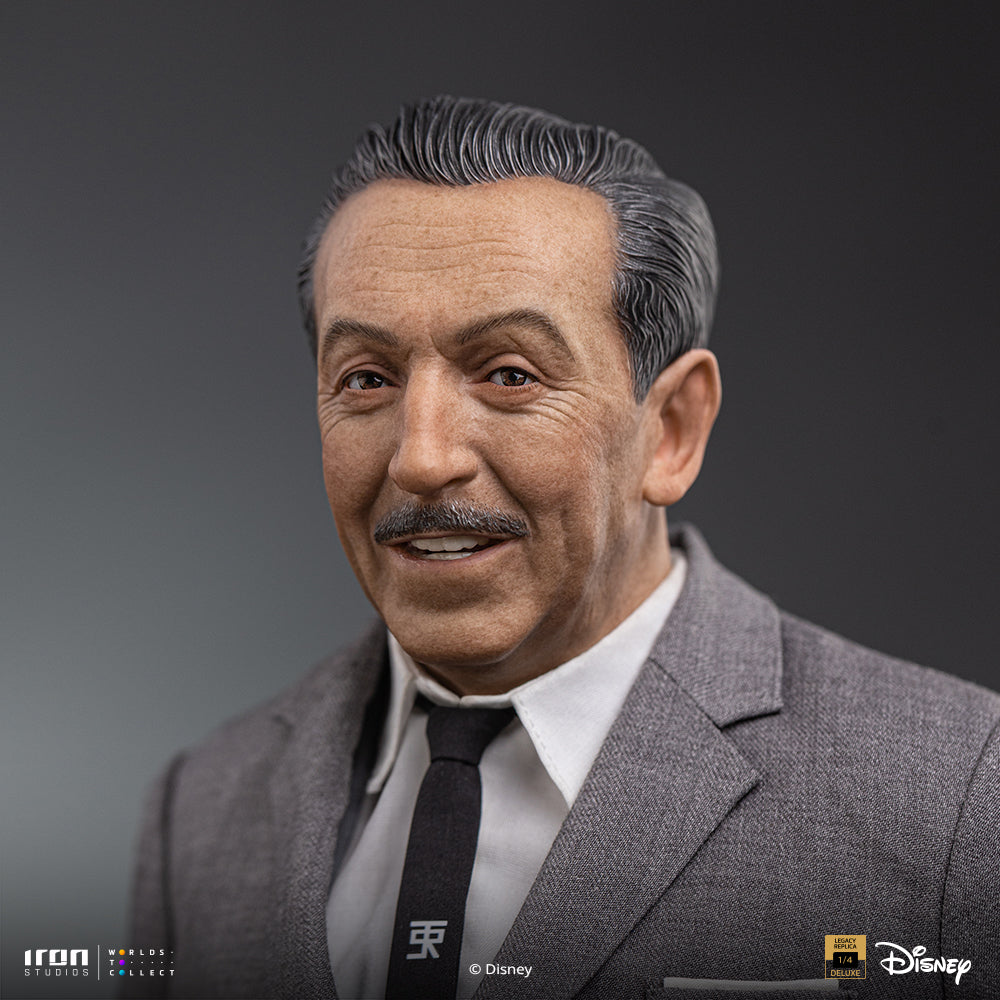Iron Studios Walt Disney & Mickey Mouse Legacy Replica 1/4 statue - hand-painted detail view 11